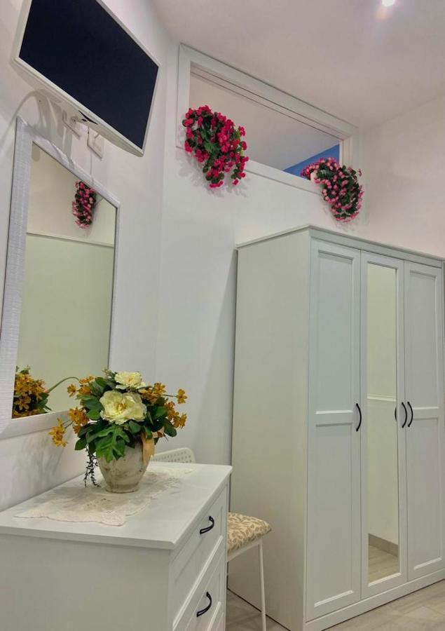 Holiday House Lual أَجيرولا المظهر الخارجي الصورة