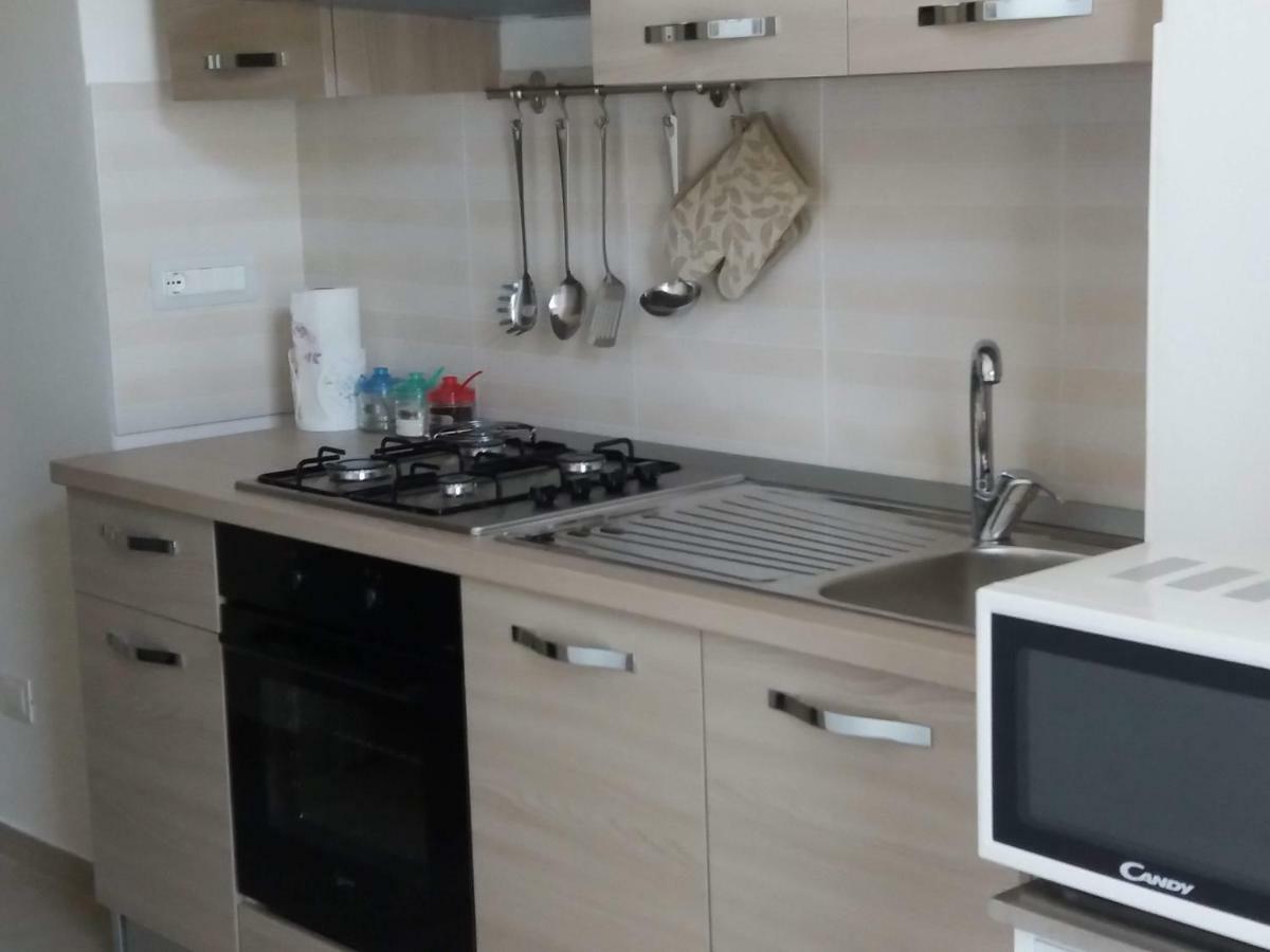 Holiday House Lual أَجيرولا المظهر الخارجي الصورة